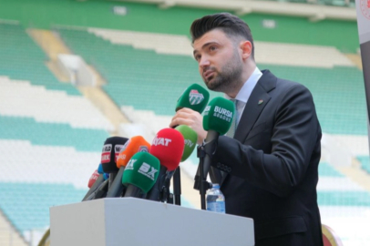 Bursaspor Başkanı Çelik duyurdu!