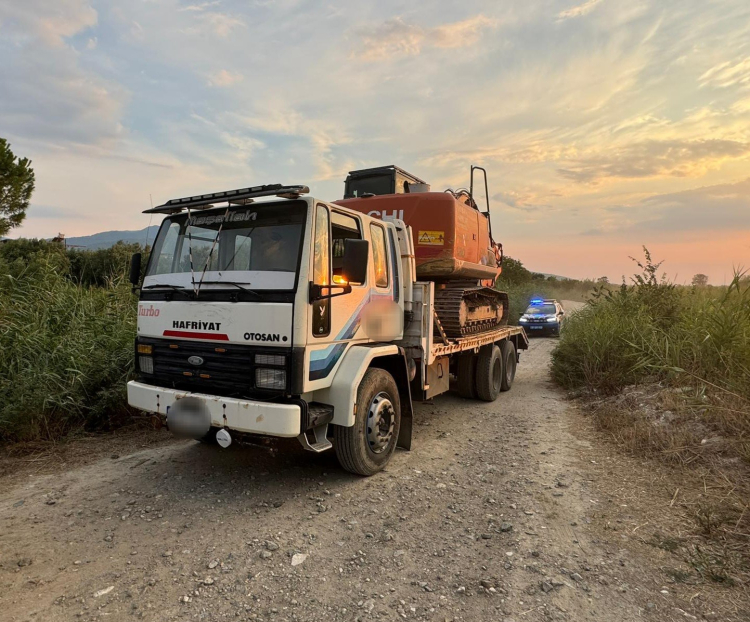 Kaçak kazı yaparken suçüstü yakalandılar!-Bursa Hayat Gazetesi-2