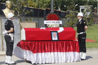 Bursa'da kansere yenik düşen polis için tören düzenlendi