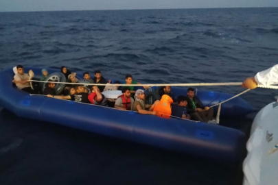 Çanakkale Ayvacık açıklarında 49 kaçak göçmen kurtarıldı