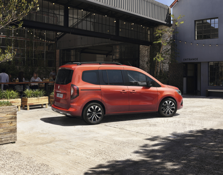 Yeni Renault Kangoo Multix satışa çıktı - Bursa Hayat Gazetesi-2