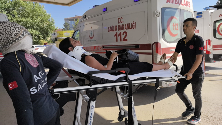 Bursa'da feci kaza: Otomobil ile cip çarpıştı, 4 yaralı!-Bursa Hayat Gazetesi-3