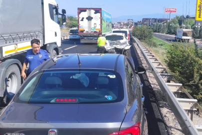 Bursa'da feci kaza: Otomobil ile cip çarpıştı, 4 yaralı!