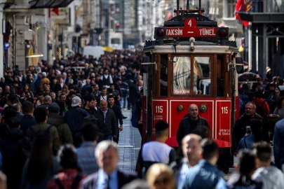 Tarih verildi: Türkiye'de kadın nüfusu erkekleri geçecek!