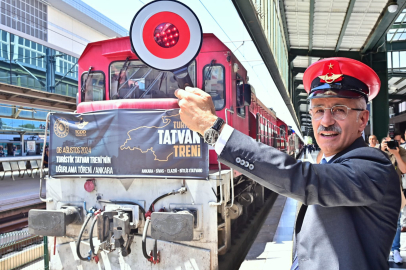 Turistik Tatvan Treni ikinci seferine uğurlandı