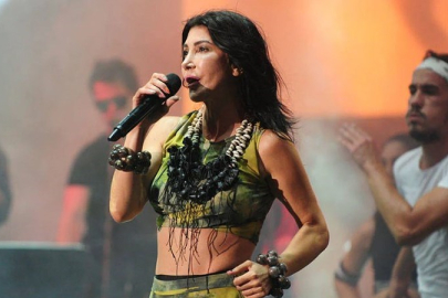 Sosyal medyada çıplak kadın tartışması! Hande Yener, ateş püskürdü