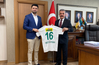 Bursaspor Başkanı Çelik’ten MHP’li Büyükataman’a ziyaret