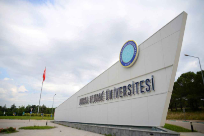 Bursa Uludağ Üniversitesi’nde gündem maymun çiçeği