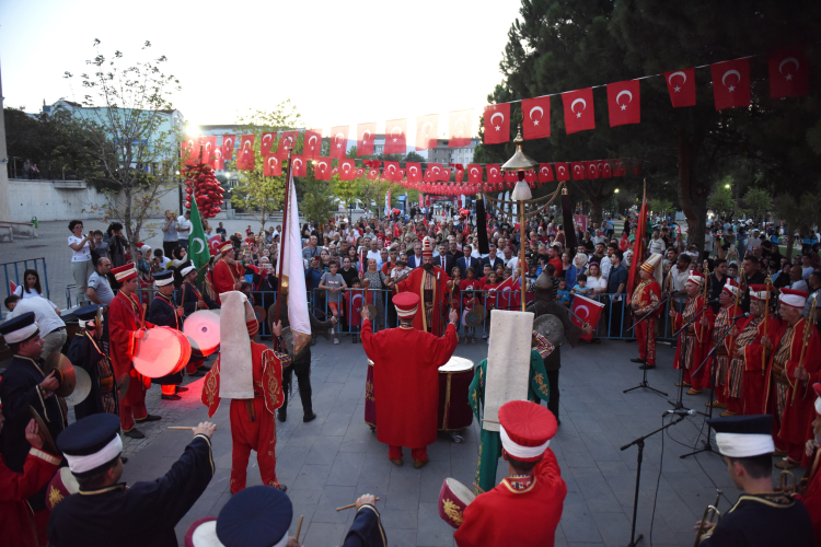 Bursa Yıldırım'da 30 Ağustos coşkusu! Bursa hayat Gazetesi -2