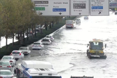 Ankara'daki sağanak nedeniyle İstanbul yolu trafiğe kapandı