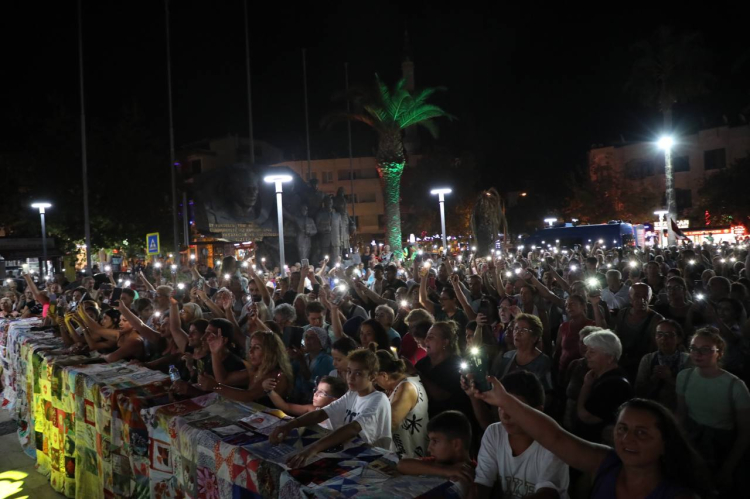 Türk ve Yunan Başkanları etkinlikte bir araya geldi Bursa Hayat Gazetesi -2