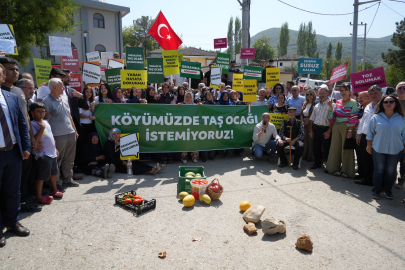 Bursa'da eylem! Ellerine pankartları alan vatandaşlar meydanda toplandı