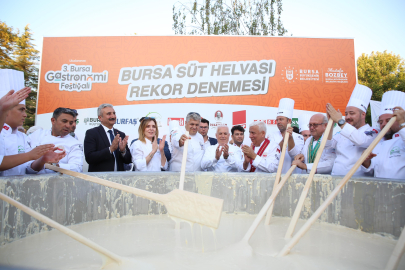 Bursa’da dev kazanda süt helvası rekoru denemesi