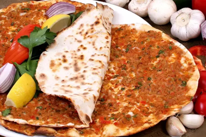 MasterChef  Lahmacun Tarifi: Evde lahmacun nasıl yapılır?