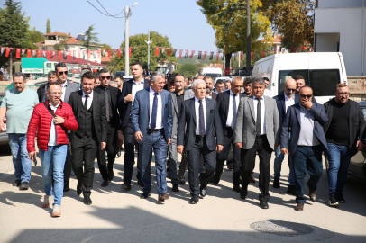 Başkan Bozbey Harmancık’ta yeni müjde ve destekleri duyurdu