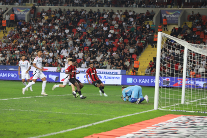 Beşiktaş'a son dakika şoku!