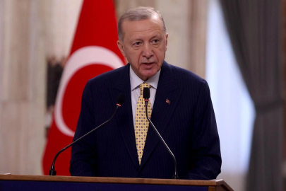 Cumhurbaşkanı Erdoğan: 'Zor günlerinde kardeşlerimizin yaralarını sarmaya çalışıyoruz'