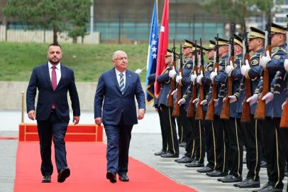 Bakan Güler, Kosovalı mevkidaşı ile görüştü