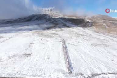 Erciyes Dağı, beyaz örtüyle kaplandı