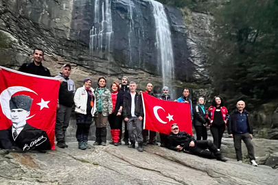 Yalovalı doğa tutkunları 29 Ekim'e özel Bursa’da bir araya geldi