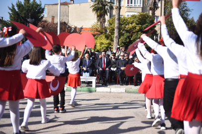 Bursa'nın Yenişehir ilçesinde Cumhuriyet’in 101’inci yılı kutlandı