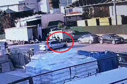 İnegöl'de motosiklet otomobil ile çarpıştı: 2 yaralı!