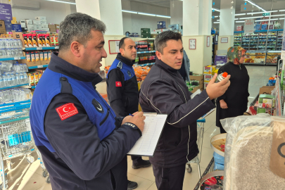 Şikayetler arttı ekipler harekete geçti! Bursa'da zincir marketlere denetim