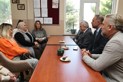 Başkan Özdemir kırsal bölgedeki okulları ve öğretmenleri unutmadı