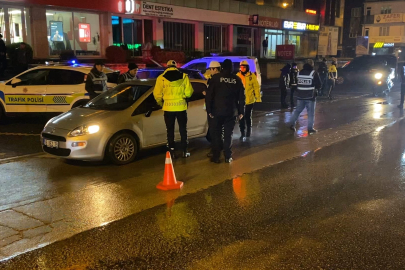 Bursa'da 200 polisin katılımıyla denetim!