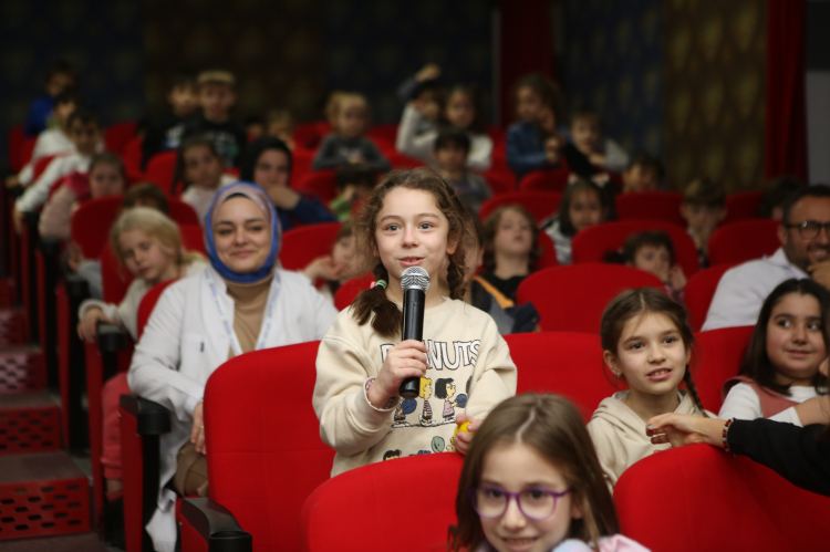 Hentbolun yıldızlarından öğrencilere unutulmaz bir söyleşi!-Bursa Hayat Gazetesi-5