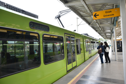 Bursa'da metroda kalp krizi geçirdi! İlk müdahale hayat kurtardı