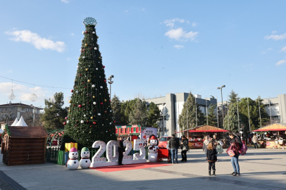 Nilüfer'de yeni yıl festivali konserler ve eğlencelerle dolu