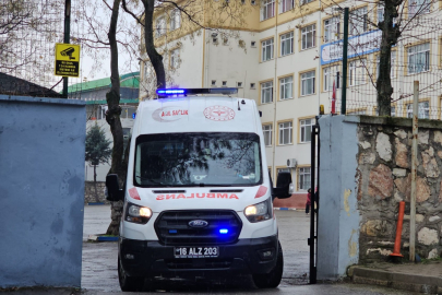 Bursa’da öğrenciler gıda zehirlenmesinden hastaneye kaldırıldı