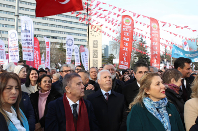 Başkan Bozbey Ankara’daki asgari ücret mitingine katıldı