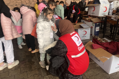 Osmangazi Kızılay Kadın Teşkilatı kış aylarında çocukları unutmadı